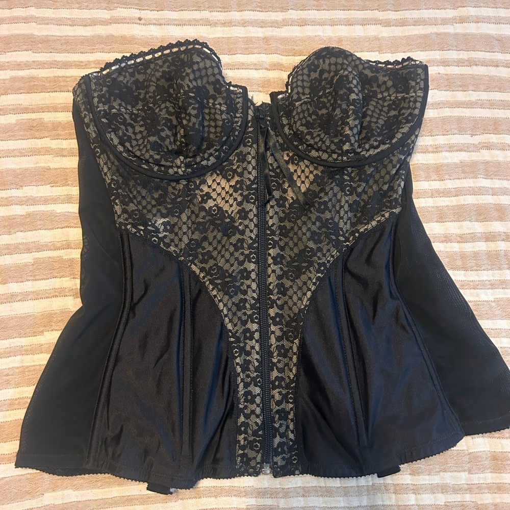 Adonna Black Lace Bustier / corset